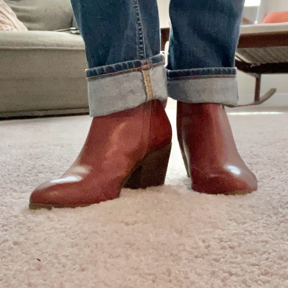 Frye Leather Chelsea Bootie - Picture 4 of 9